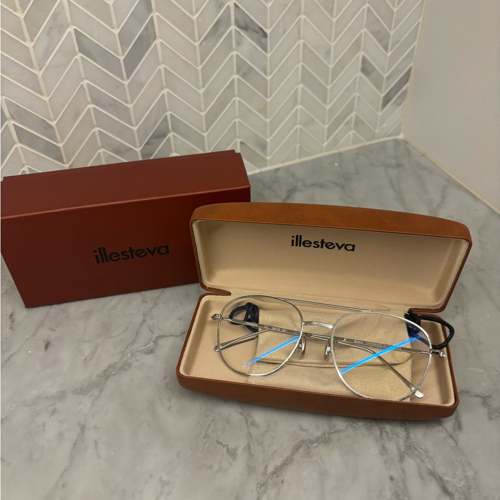 Illesteva Bluelight Opticals